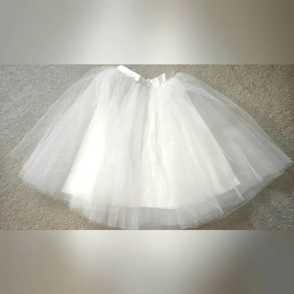 NWOT Space 46 White Tulle Skirt - Picture 2 of 6